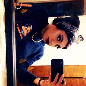 Meet your Posher, Labrina